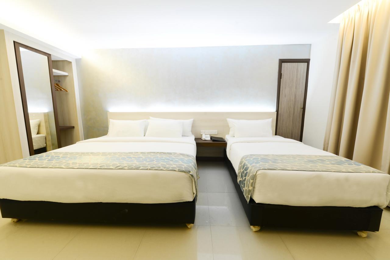 Samudra Hotel Kuching Exterior foto